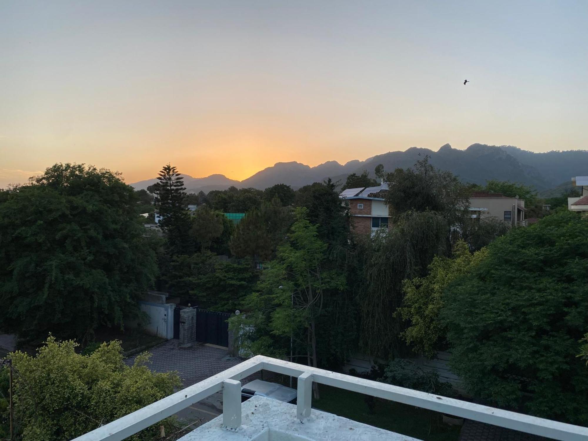 Fusion Lodge Islamabad Bagian luar foto