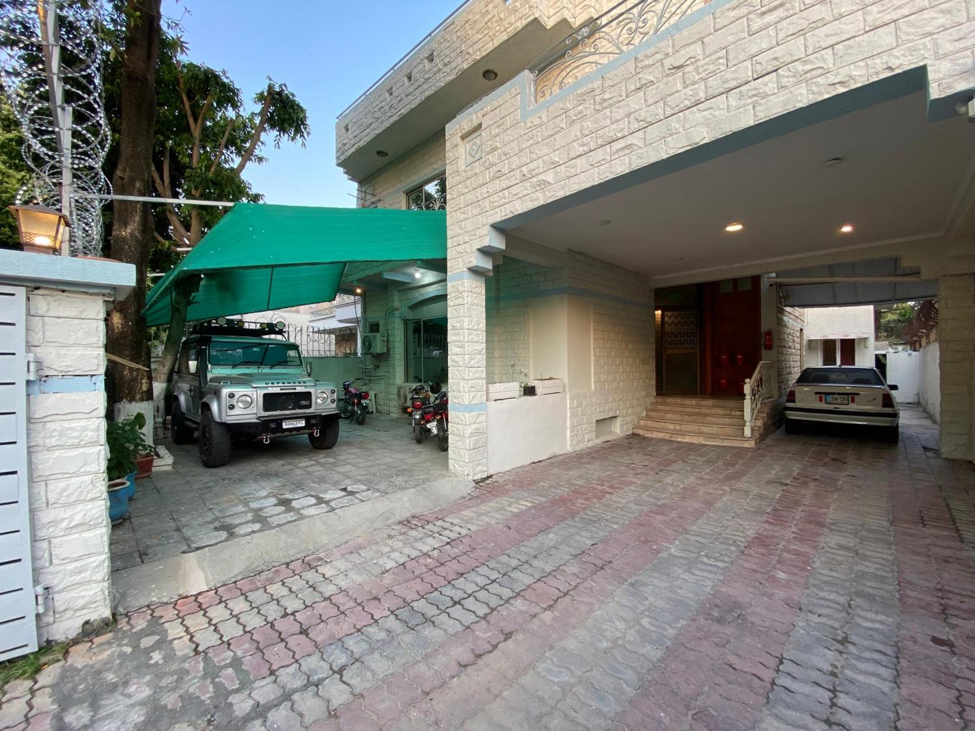 Fusion Lodge Islamabad Bagian luar foto